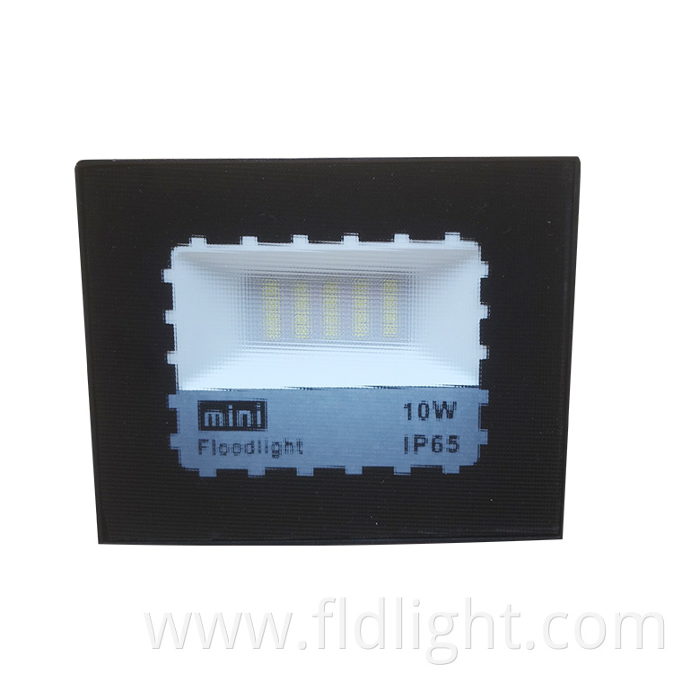 ultra slim high lumen floodlighting